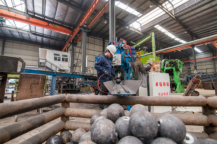 阳江网架配件-螺栓球加工车间